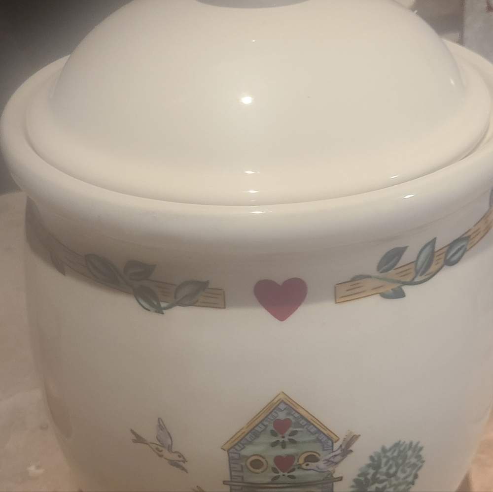 Thomson Pottery Birdhouse Large Canister with Lid Cookie Jar Appears